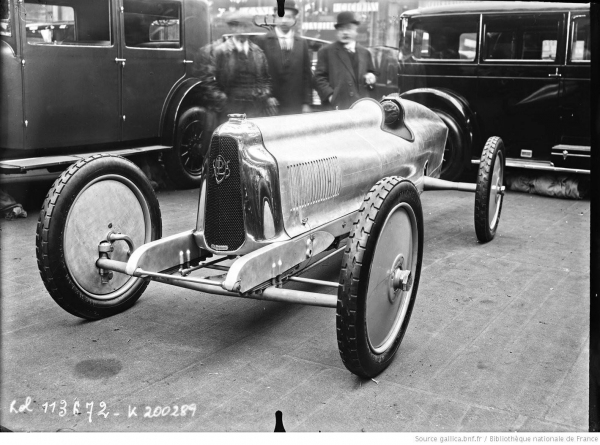 Lame de rasoir 1926.jpg