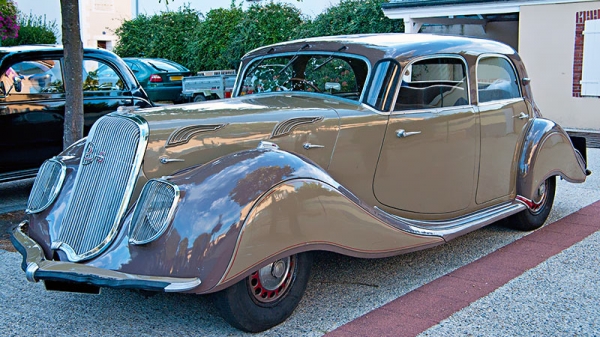 panhard-dynamic-x76-2.jpg